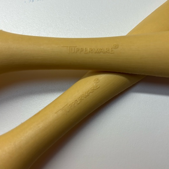 2 Vintage Tupperware Harvest Gold 12" Salad Forks and Spaghetti Servings Sporks - Picture 2 of 9